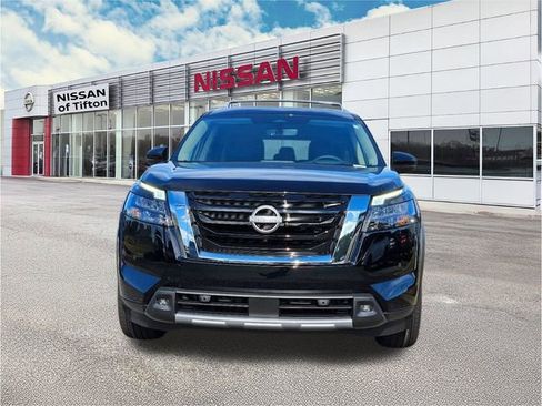 New 2025 Nissan Pathfinder Platinum w/ Cargo Package image 2