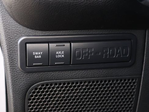 Used 2016 Jeep Wrangler Unlimited Rubicon image 8