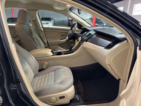 Used 2014 Ford Taurus SE image 35