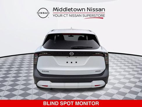 Certified 2025 Nissan Kicks SV AWD/4WD image 5