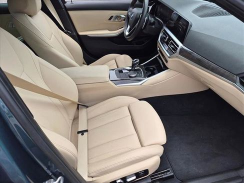 Used 2020 BMW 330i Sedan w/ Convenience Package RWD image 19