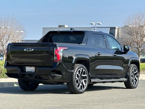 Used 2024 Chevrolet Silverado EV RST image 4