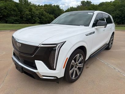 Used 2025 Cadillac Escalade IQ Luxury 2