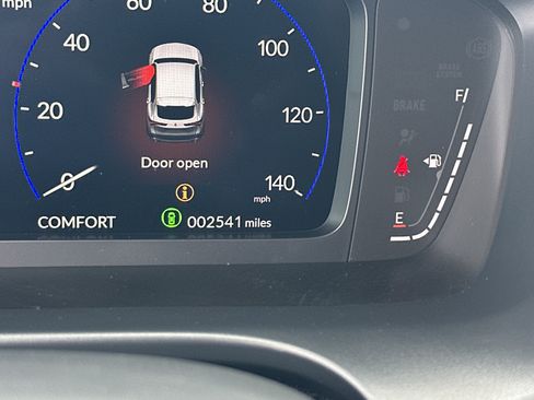 Certified 2025 Acura ADX FWD image 31