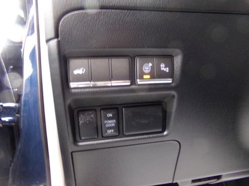 Used 2015 INFINITI QX80 4WD w/ Deluxe Technology Package image 51