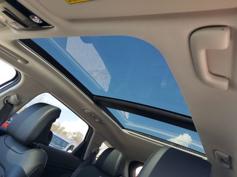 New 2026 Kia Sportage EX image 16