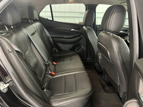 Used 2023 Buick Encore GX Essence w/ Experience Buick Package FWD image 32