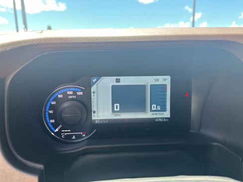 Used 2024 Ford Bronco Outer Banks AWD/4WD image 23