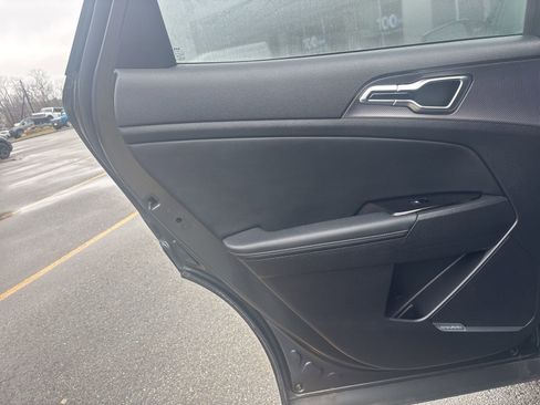 Used 2024 Kia Sportage SX Prestige image 43