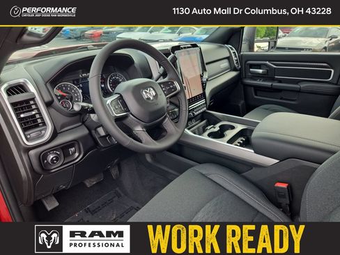 New 2026 RAM 2500 Big Horn AWD/4WD image 17