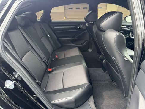 Used 2022 Honda Accord Sport image 19