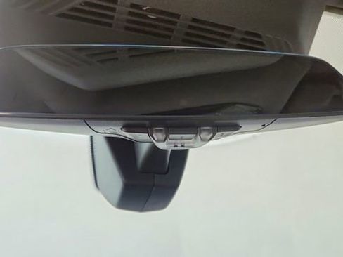 Used 2023 BMW i7 xDrive60 w/ Executive Package 2 image 54