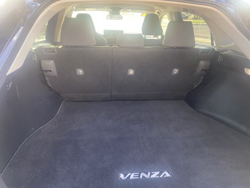 Used 2021 Toyota Venza LE w/ Carpet Mat Package (TMS) AWD/4WD image 21