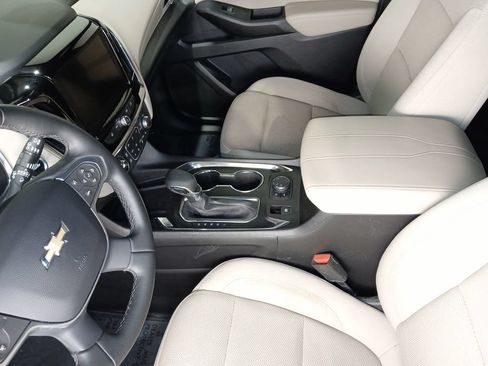 Certified 2023 Chevrolet Traverse LT w/ LPO, Cargo Package AWD/4WD image 17