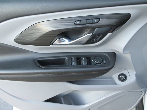 Certified 2021 GMC Terrain SLT AWD/4WD image 21