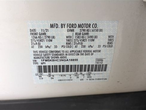 Used 2022 Ford Explorer Platinum w/ Equipment Group 601A AWD/4WD image 9
