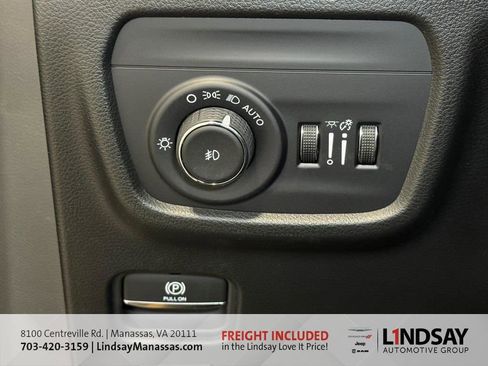 New 2025 Jeep Grand Cherokee Limited w/ Luxury Tech Group II image 32