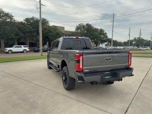 New 2026 Ford F250 Lariat w/ Black Appearance Package image 5