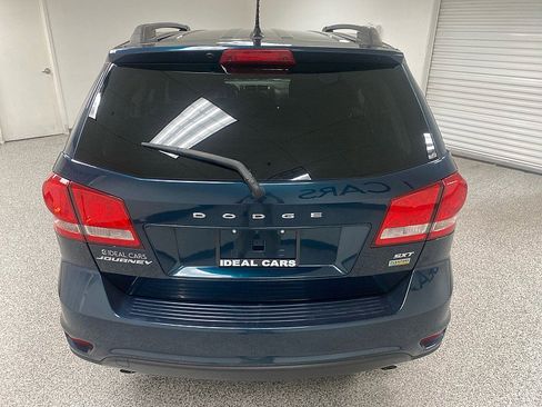 Used 2015 Dodge Journey SXT w/ Flexible Seating Group image 6