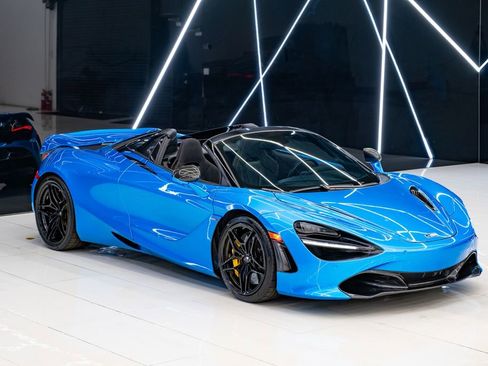 Used 2020 McLaren 720S Spider RWD image 4