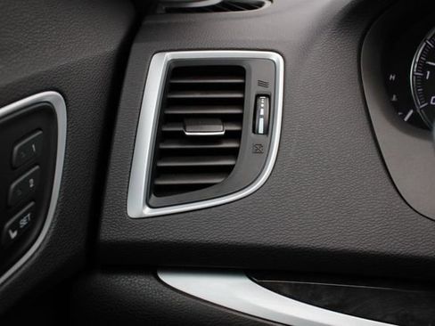 Used 2020 Acura TLX FWD image 10