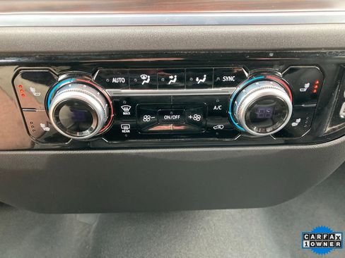 Certified 2024 GMC Sierra 1500 SLT image 27