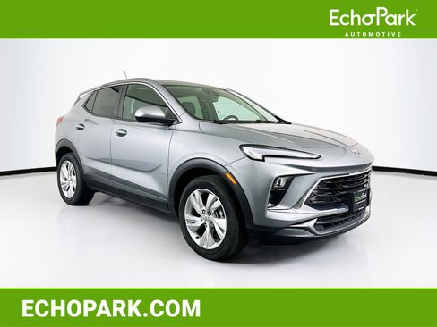 Used 2025 Buick Encore GX Preferred FWD image 1