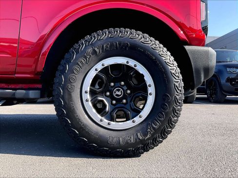 Used 2021 Ford Bronco Outer Banks image 11