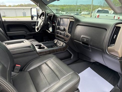 Used 2016 GMC Sierra 2500 Denali w/ Duramax Plus Package AWD/4WD image 38