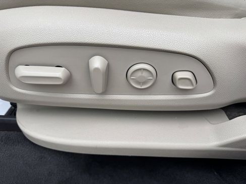 Used 2020 Buick Enclave Premium w/ Surround and Sites Package image 18