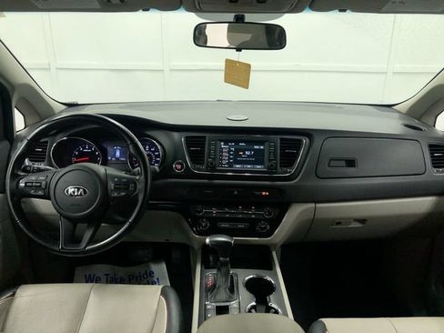 Used 2020 Kia Sedona EX FWD image 14