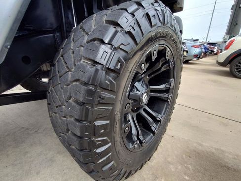 Used 2014 Jeep Wrangler Unlimited Sahara w/ Max Tow Package AWD/4WD image 58