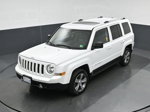 Used 2017 Jeep Patriot High Altitude image 33