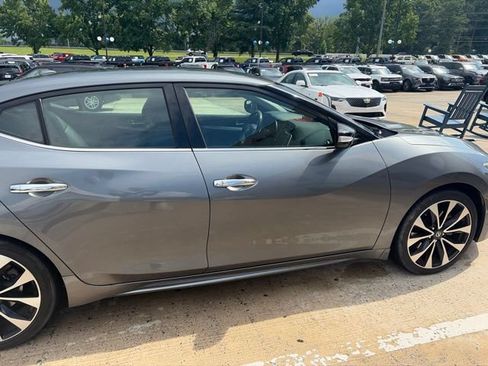 Used 2016 Nissan Maxima 3.5 SV FWD image 12