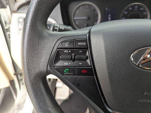 Used 2016 Hyundai Sonata SE image 24