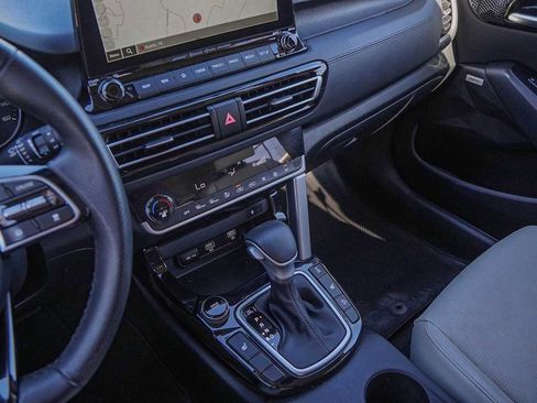 Used 2023 Kia Seltos SX image 18