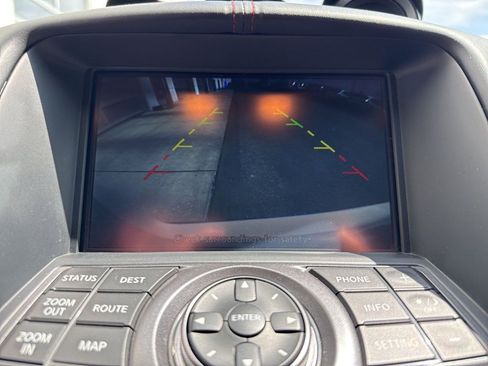 Used 2016 Nissan 370Z NISMO image 17