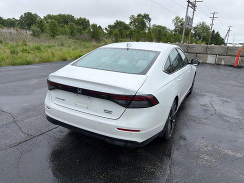 Used 2023 Honda Accord Touring image 6