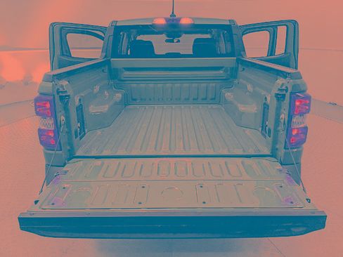 Certified 2022 Ford Maverick XL image 7