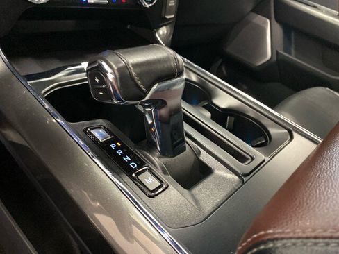 Used 2021 Ford F150 4x4 SuperCrew image 25