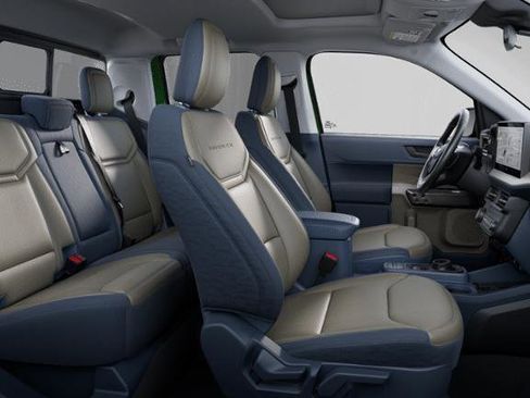 New 2025 Ford Maverick Lariat w/ 4K Tow Package image 28