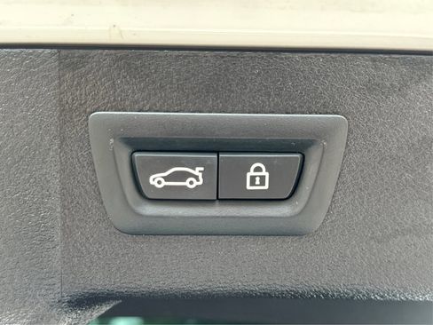 Used 2019 BMW X6 xDrive35i w/ M Sport Package image 26