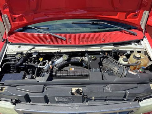Used 2006 Ford E-350 and Econoline 350 Super Duty RWD image 34