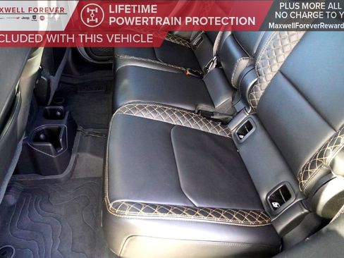 Used 2022 Jeep Gladiator Overland image 29