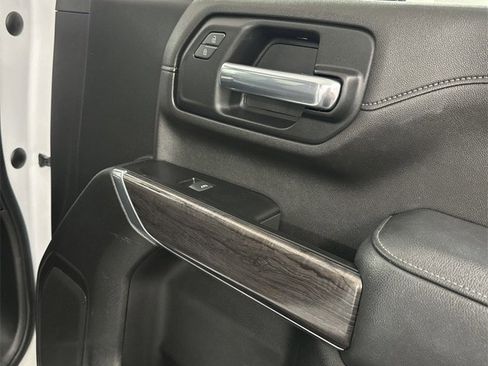 Used 2022 Chevrolet Silverado 2500 LTZ w/ LTZ Plus Package image 37