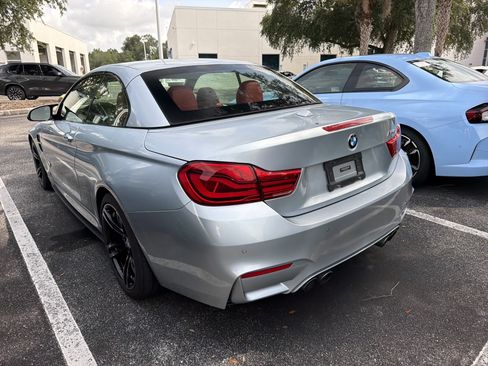 Used 2018 BMW M4 Convertible RWD image 3