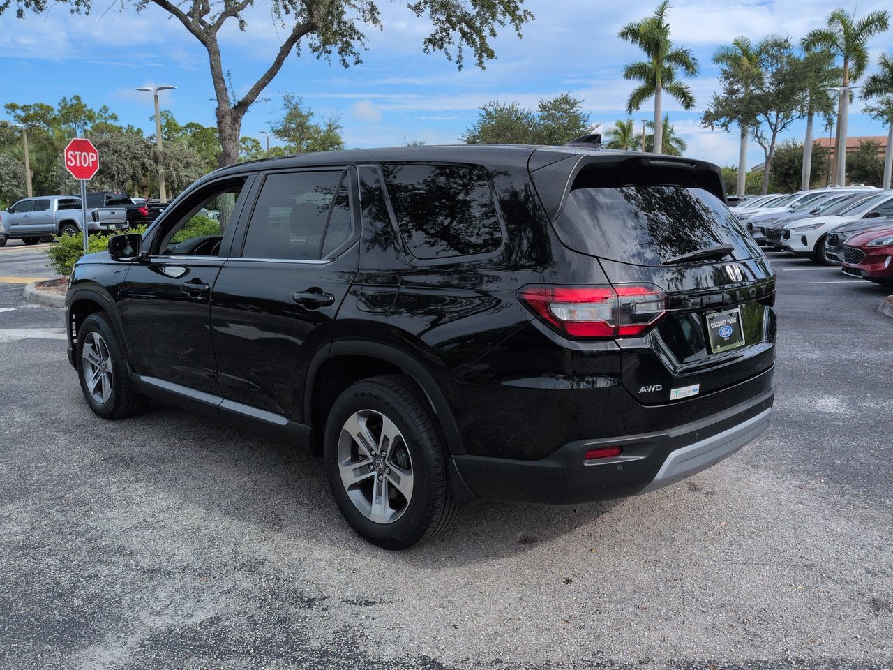 Used 2023 Honda Pilot EX-L image 6