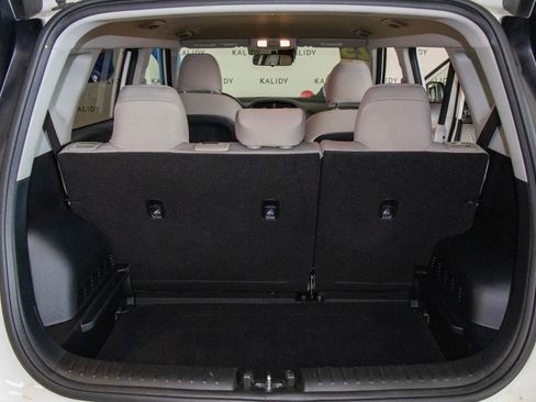 Used 2025 Kia Soul LX w/ LX Technology Package FWD image 23