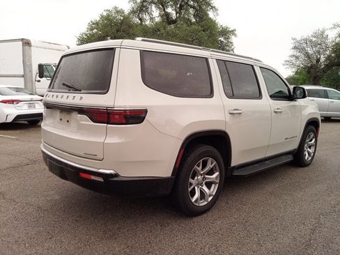 Used 2022 Jeep Wagoneer Series II image 5