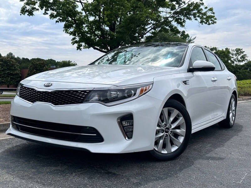 Used 2018 Kia Optima S w/ Panoramic Sunroof Package FWD image 1